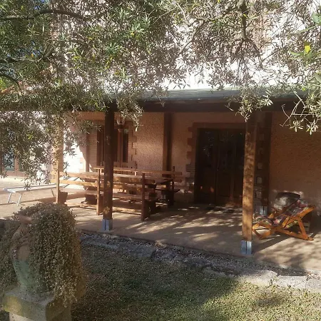 Tenuta Litiano 农家乐 *