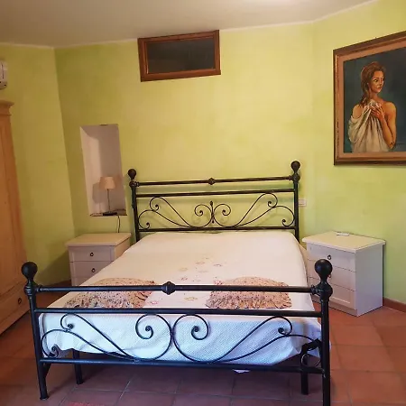 Tenuta Litiano 农家乐 *